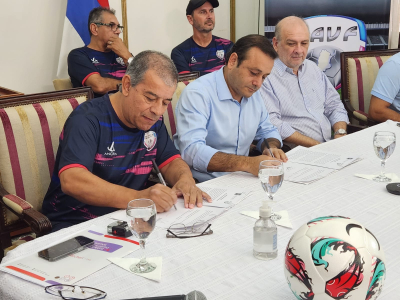 La Asociaci&oacute;n Argentina Veteranos F&uacute;tbol firm&oacute; un convenio de reciprocidad con el Gobierno de Misiones