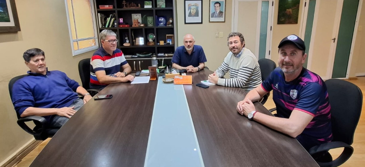 Audiencia entre el gobierno de Misiones y la AAVF para trabajar en la logística del Sudamericano. 