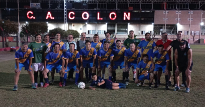 Sportivo Guadalupe +42 en la previa de un amistoso ante Colón, en la cancha auxiliar del Estadio Brigadier López. 