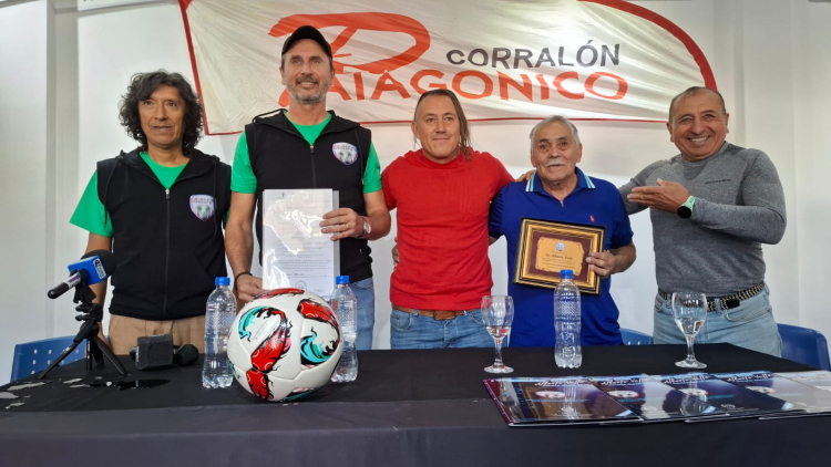 Alvarez, Weglin, Jones, Valle y Borquez en la presentaci&oacute;n de este jueves, 