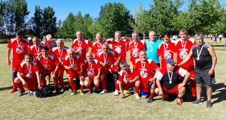 Veteranos de Comodoro, el permanente homenaje por Arturo y Luis