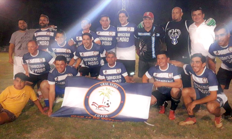 12 de Octubre de General Vedia intensifica su preparación y ya disputó cinco amistosos