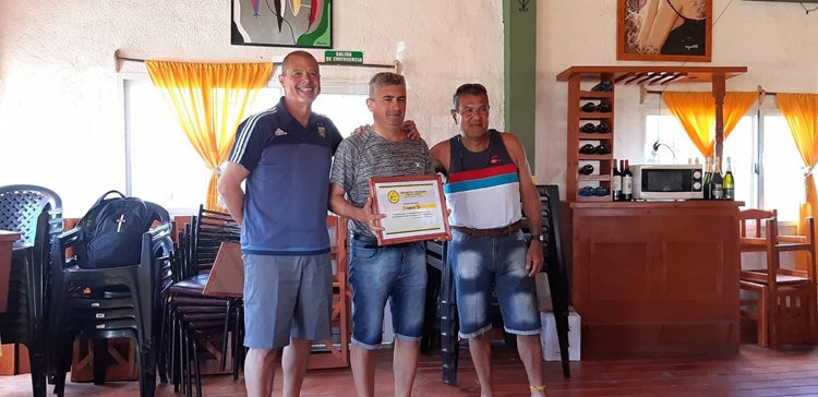 La Asociación Argentina Fútbol Veteranos distinguida por Deportivo Feliciano