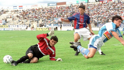 Jorge Valdivieso actuando para San Lorenzo, en un partido ante Gimnasia de Jujuy