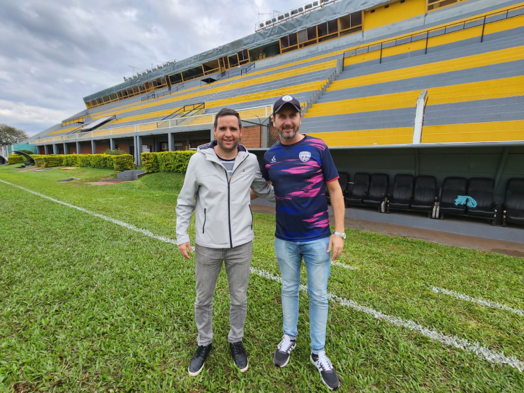 Romero y Weglin mantuvieron este lunes una reuni&oacute;n de trabajo en Crucero del Norte. 