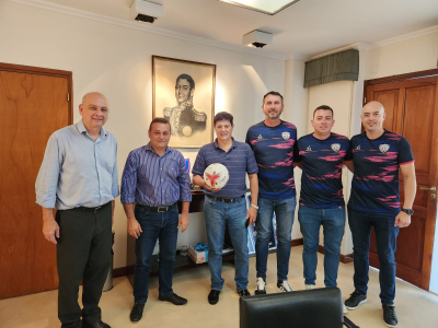 Wellbach, Ahuad, Zuetta, Weglin, Demartin y L&oacute;pez, durante la reuni&oacute;n de este lunes. 