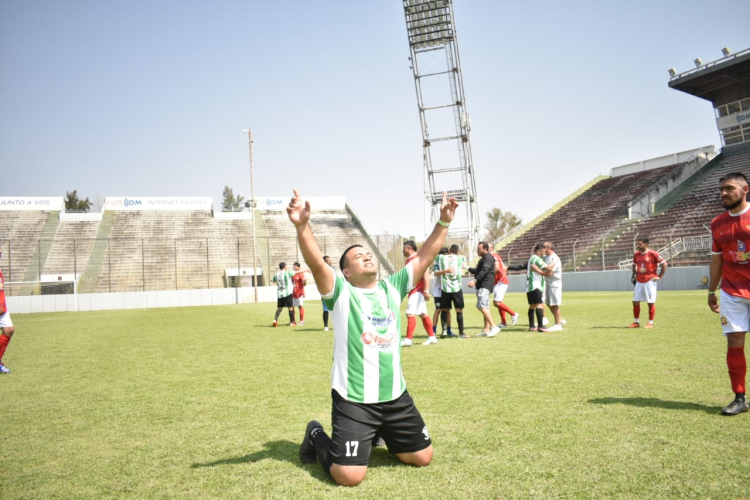 Final Senior +35: Larcher, el nombre del gol para Desamparados de Chaco