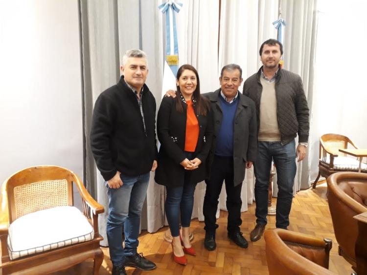 La Asociación Argentina Fútbol Veteranos se reunió con la diputada provincial electa Carina Ramos